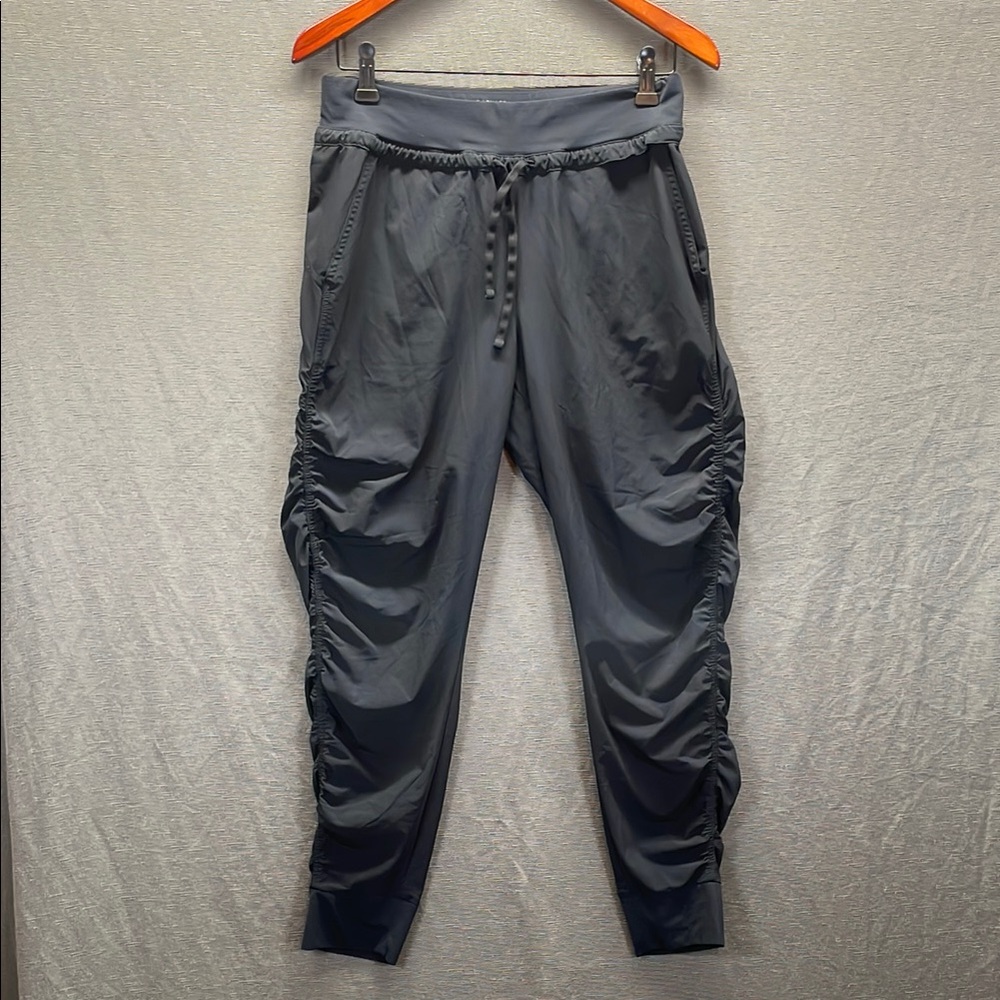 Athleta Gray Joggers with Elastic‎ Waistband
